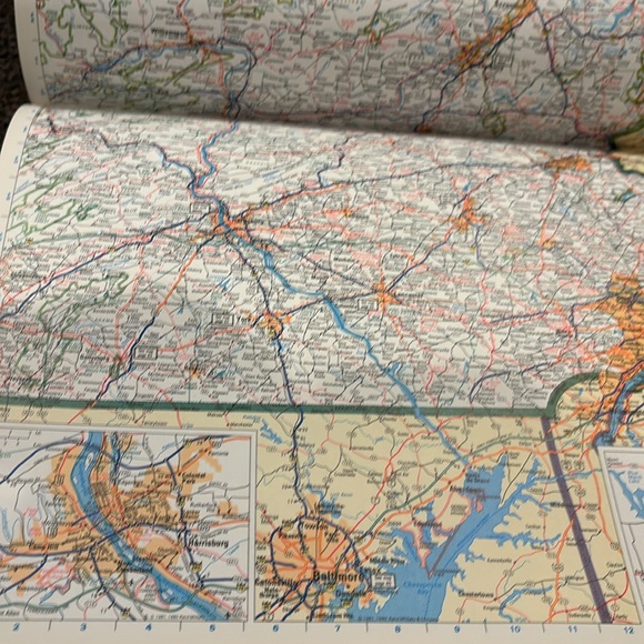 Vintage Atlas Rand McNally Road Atlas & Travel Planner 🗺️ - Picture 3 of 3